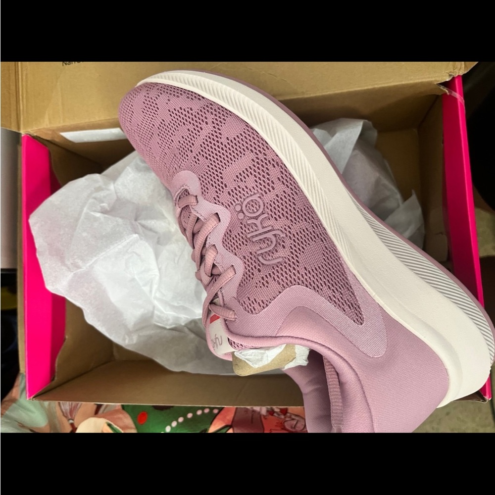 Ryka Women's Mauve Sneakers